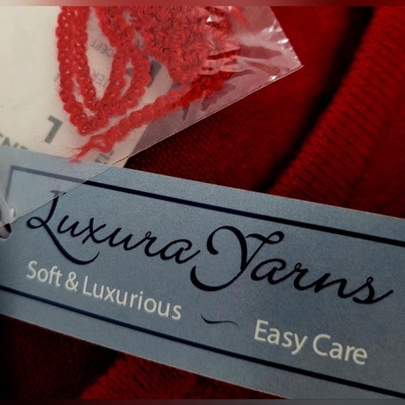 Basic Edition Luxurious Yarns Women's 100%Acryl V - Neck Sweater Soft Red Large - Picture 10 of 16